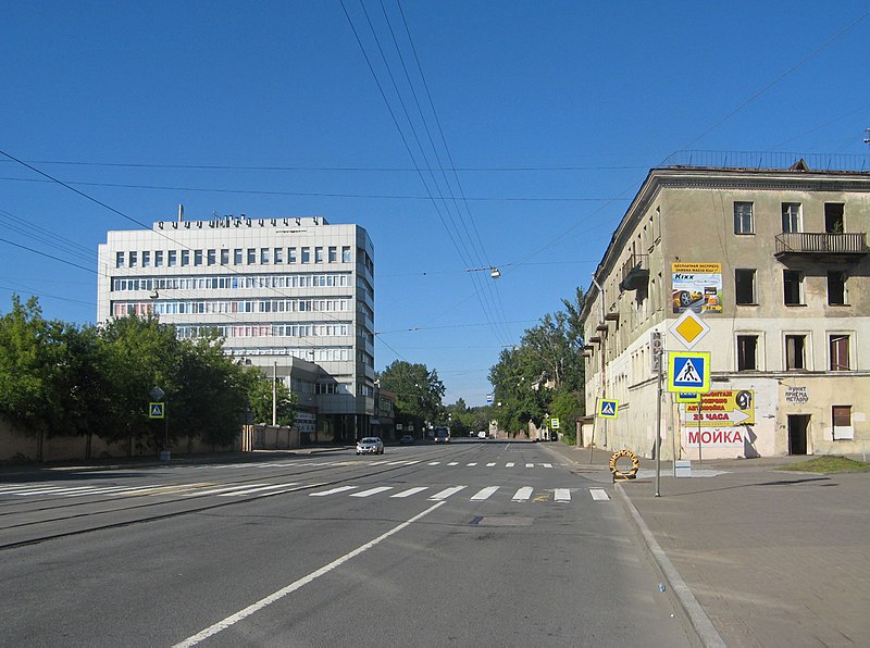Улица Калинина (Санкт-Петербург)